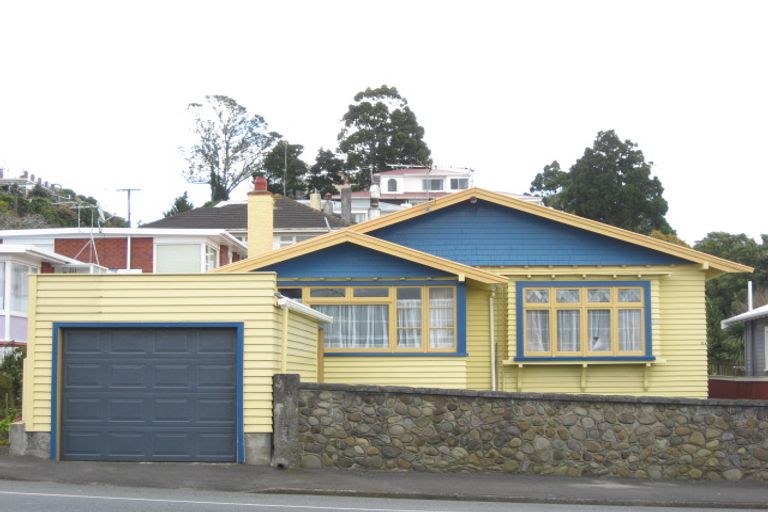 Photo of property in 64 Morley Street, New Plymouth, 4310