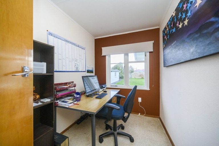 Photo of property in 22 Ronberg Street, Highbury, Palmerston North, 4412