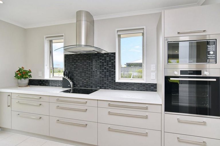 Photo of property in 11 Mulberry Street, Rangiora, 7400