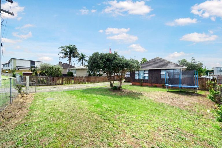 Photo of property in 18 Bernard Street, Mount Wellington, Auckland, 1062