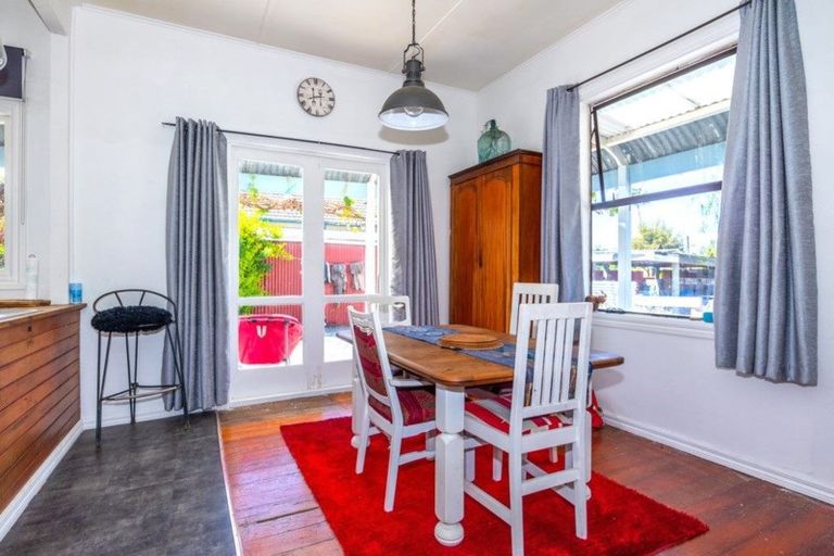 Photo of property in 3 Fergusson Street, Geraldine, 7930