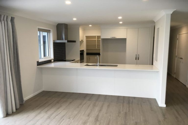 Photo of property in 5 Madeleine Place, Omokoroa, 3114