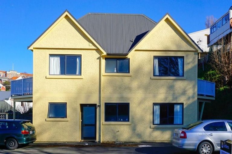 Photo of property in 3/2 Haddon Place, Dunedin Central, Dunedin, 9016