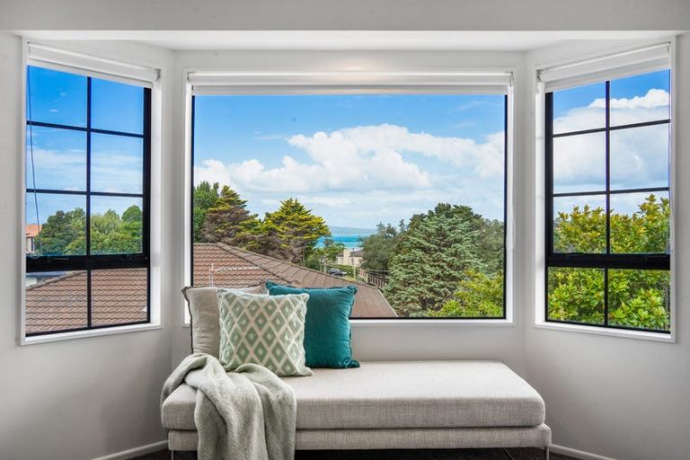 Photo of property in 1/461 Beach Road, Murrays Bay, Auckland, 0630