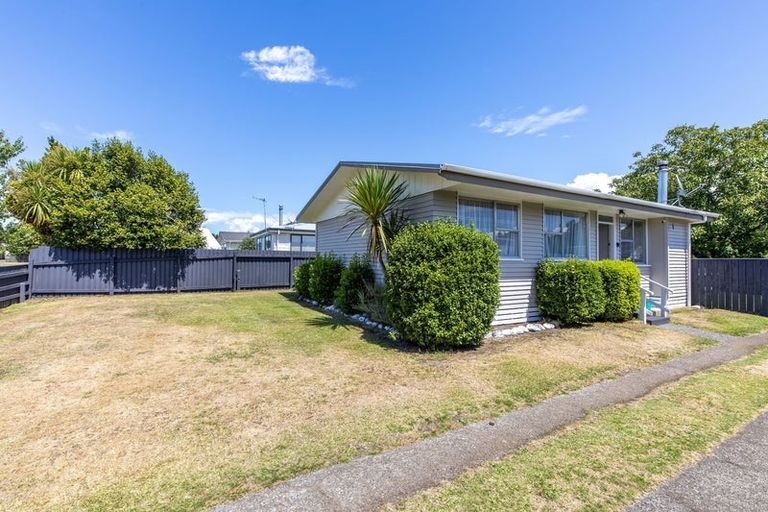Photo of property in 20 Runuku Grove, Turangi, 3334