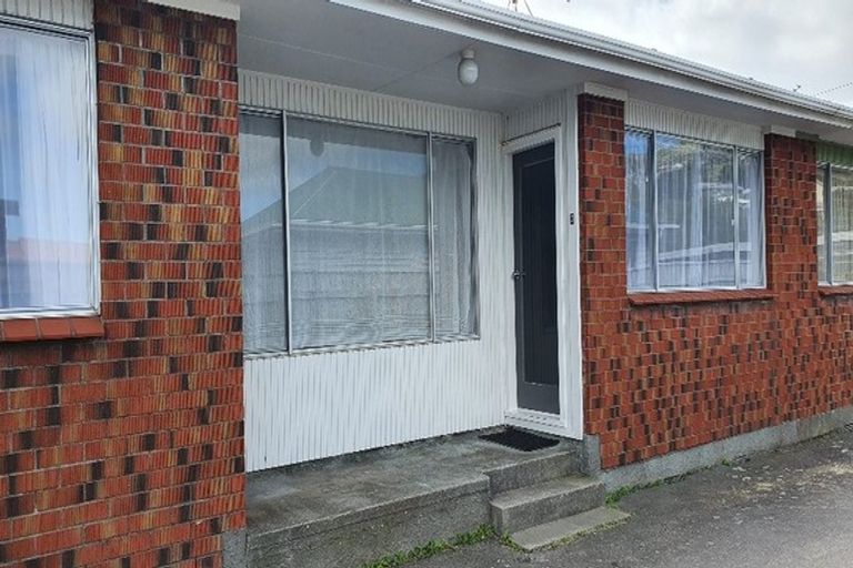 Photo of property in 3/7 Davies Street, Tawa, Wellington, 5028