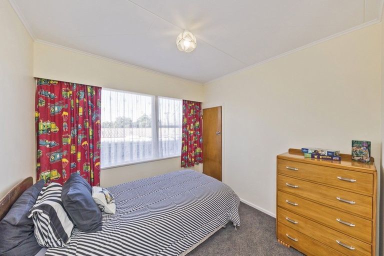 Photo of property in 90 Lethbridge Street, Feilding, 4702