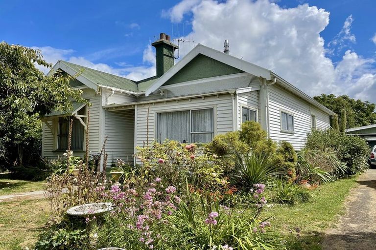 Photo of property in 30 Rhodes Street, Waimate, 7924