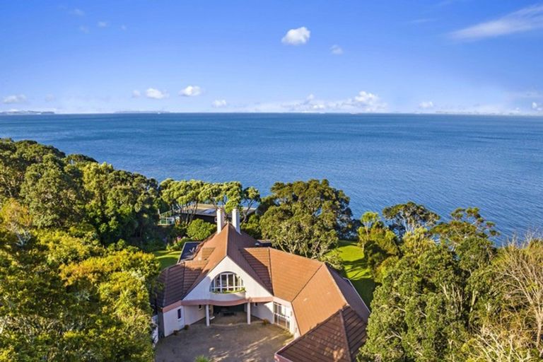 Photo of property in 173 Beach Road, Castor Bay, Auckland, 0620