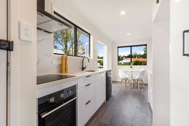 Photo of property in 1/9 Hydra Place, Glen Eden, Auckland, 0602