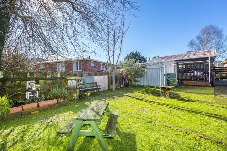 Photo of property in 2/15 Clouston Park Road, Ebdentown, Upper Hutt, 5018