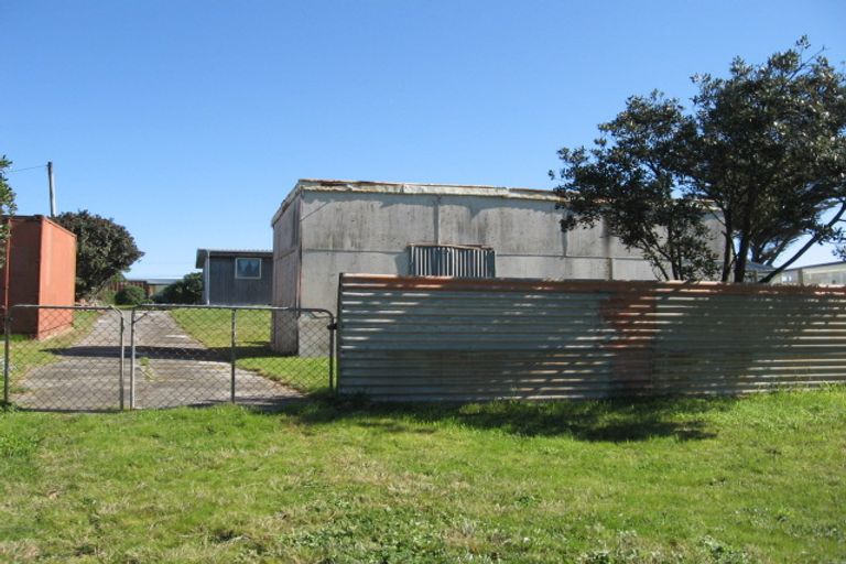 Photo of property in 24 Rangitane Street, Himatangi Beach, Foxton, 4891