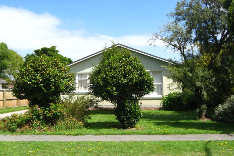 Photo of property in 19 Leicester Crescent, Hoon Hay, Christchurch, 8025