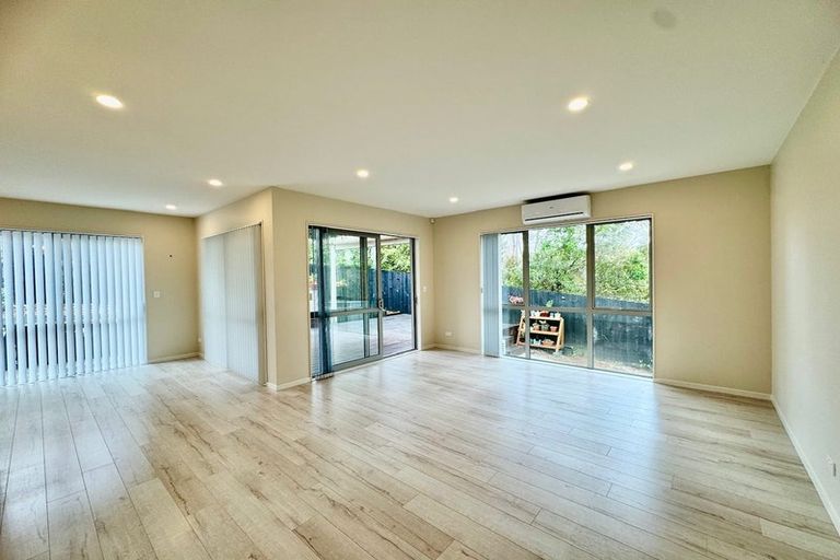 Photo of property in 42 Cresta Avenue, Beach Haven, Auckland, 0626