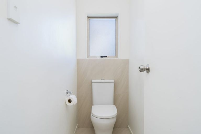 Photo of property in 16 Munroe Road, Ranui, Auckland, 0612