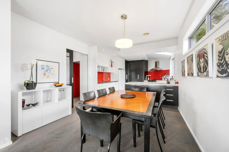 Photo of property in 72 Mortimer Terrace, Brooklyn, Wellington, 6021