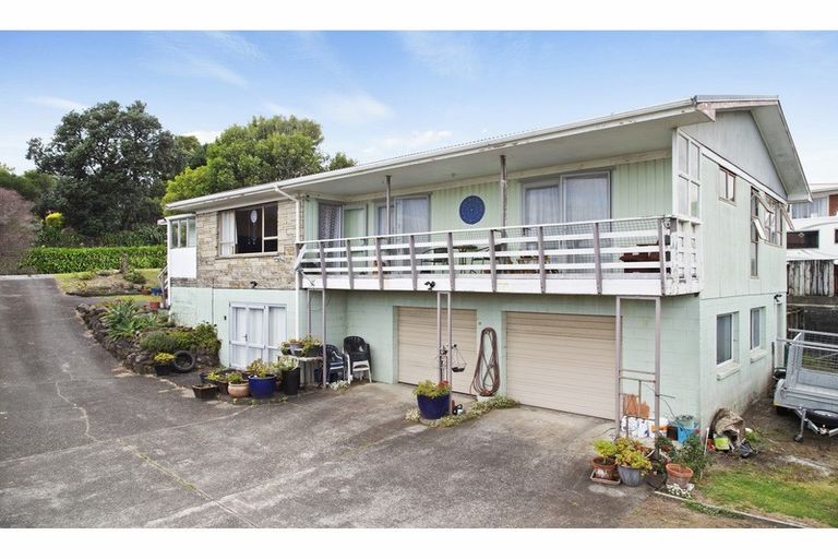 Photo of property in 41 Victoria Avenue, Waiuku, 2123