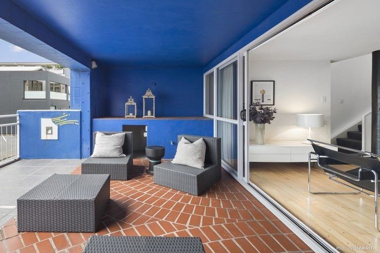 Photo of property in 2/15 Frederick Street, Te Aro, Wellington, 6011