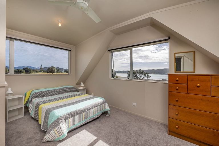 Photo of property in 847 Whangaruru North Road, Whangaruru, Russell, 0184