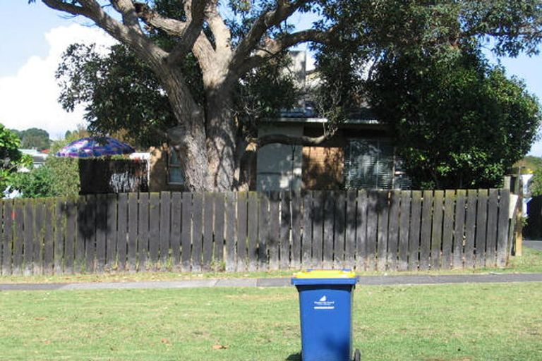 Photo of property in 1/18 Seabrook Avenue, New Lynn, Auckland, 0600