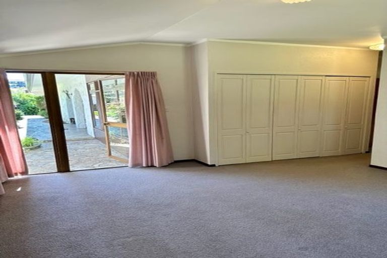 Photo of property in 6 Matanui Street, Northcote, Auckland, 0627