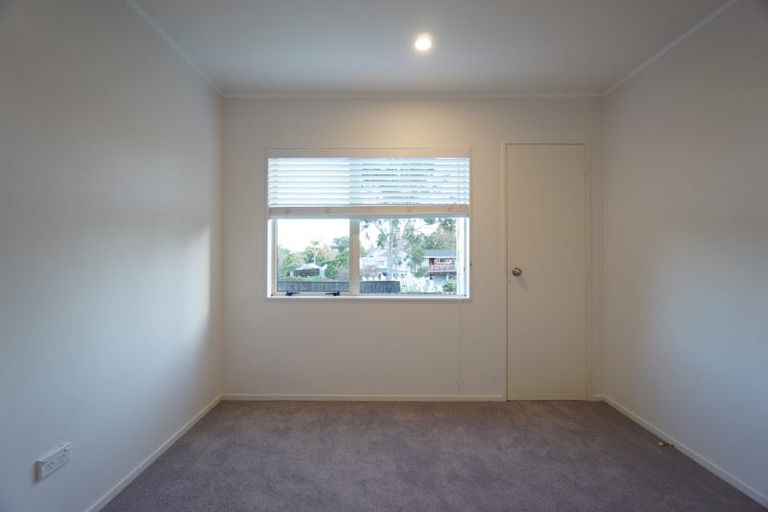 Photo of property in 2/46 La Trobe Street, Pakuranga Heights, Auckland, 2010