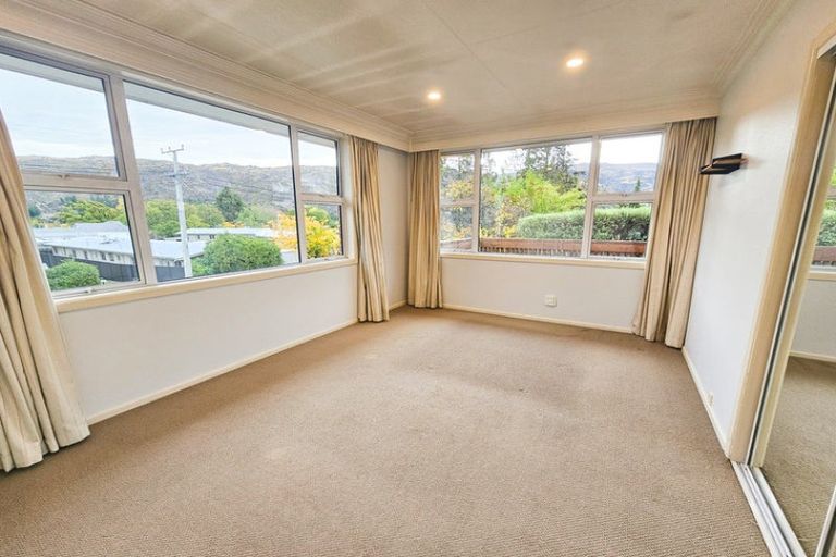 Photo of property in 12 Newcastle Street, Clyde, 9330