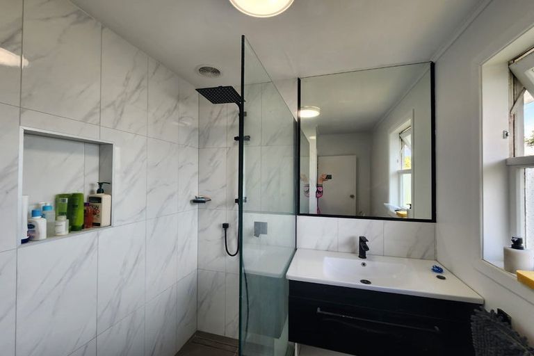 Photo of property in 1 Thames Place, Pukekohe, 2120