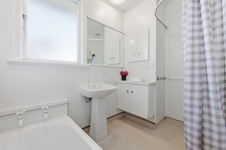 Photo of property in 12a Exmouth Street, Abbotsford, Dunedin, 9018