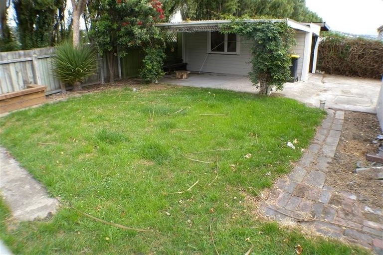 Photo of property in 33 Kirkcaldy Street, South Dunedin, Dunedin, 9012