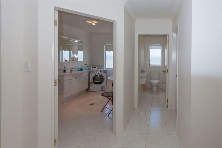 Photo of property in 186 Centennial Drive, Whitianga, 3510