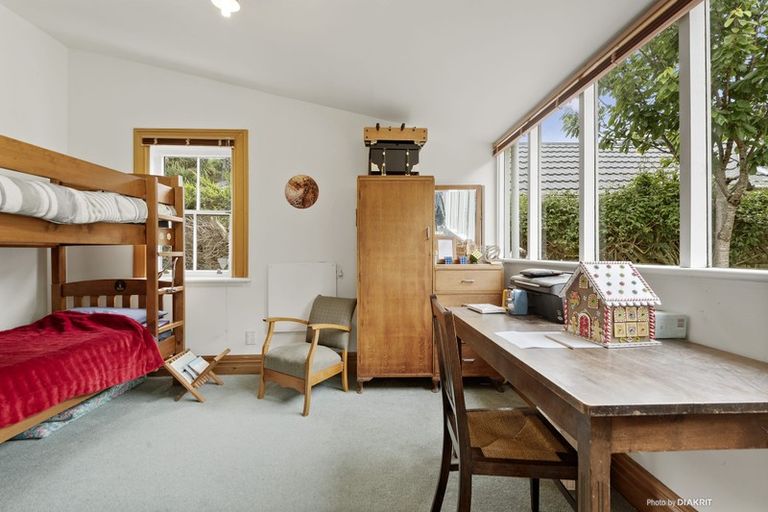 Photo of property in 110 Parkvale Road, Karori, Wellington, 6012