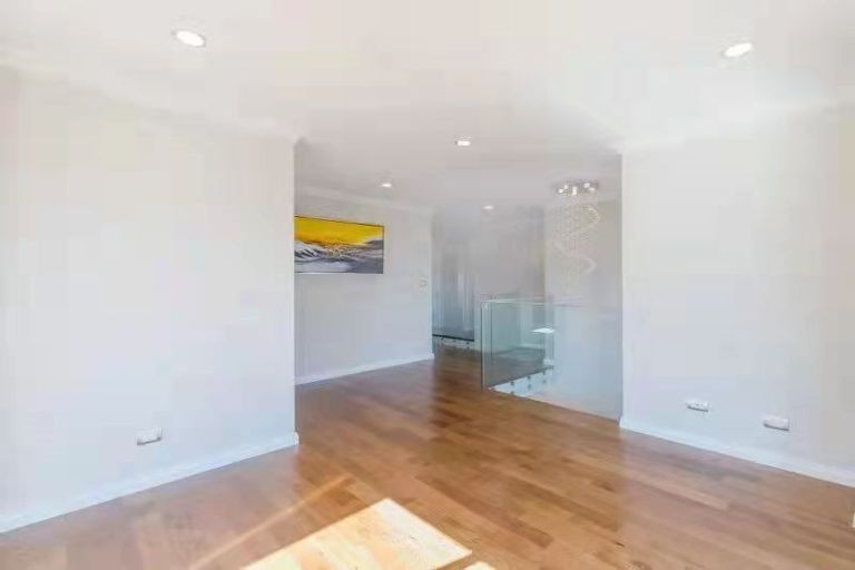 Photo of property in 436 East Coast Road, Windsor Park, Auckland, 0630