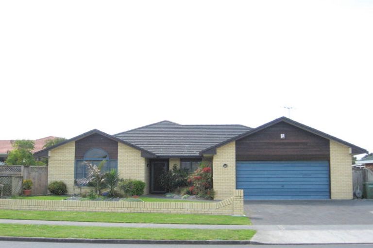 Photo of property in 37 Santa Monica Drive, Papamoa Beach, Papamoa, 3118