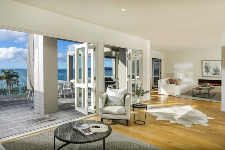 Photo of property in 196 Vipond Road, Stanmore Bay, Whangaparaoa, 0932