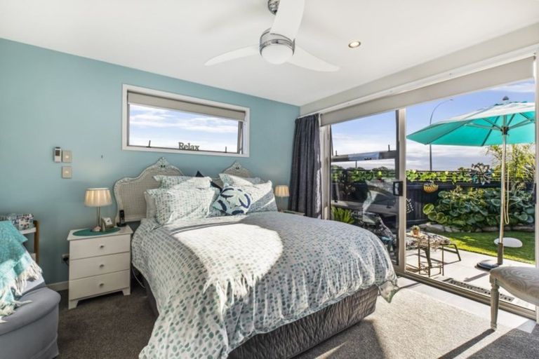 Photo of property in 4 Westhill Lane, Papamoa Beach, Papamoa, 3118