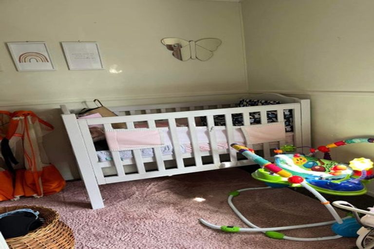 Photo of property in 57 Holmes Drive South, Massey, Auckland, 0614