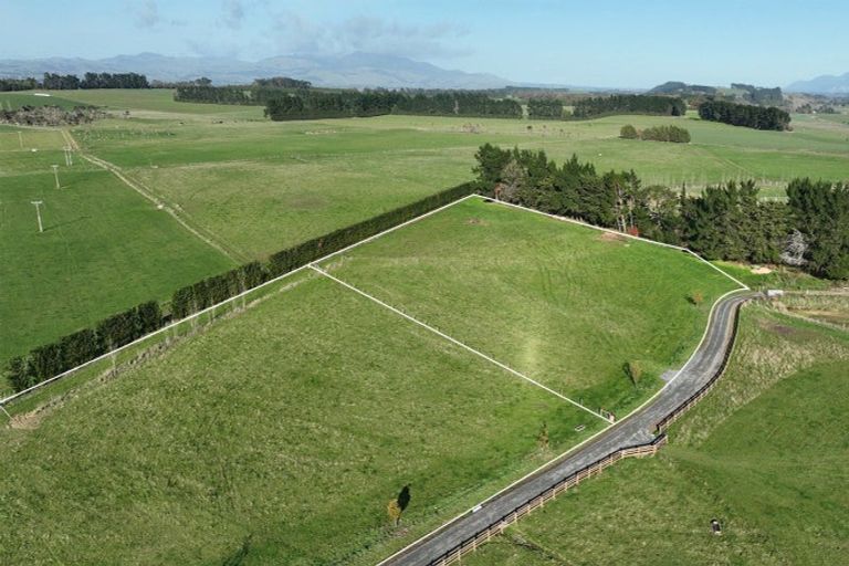 Photo of property in 50 Phelps Way, Morison Bush, 5794