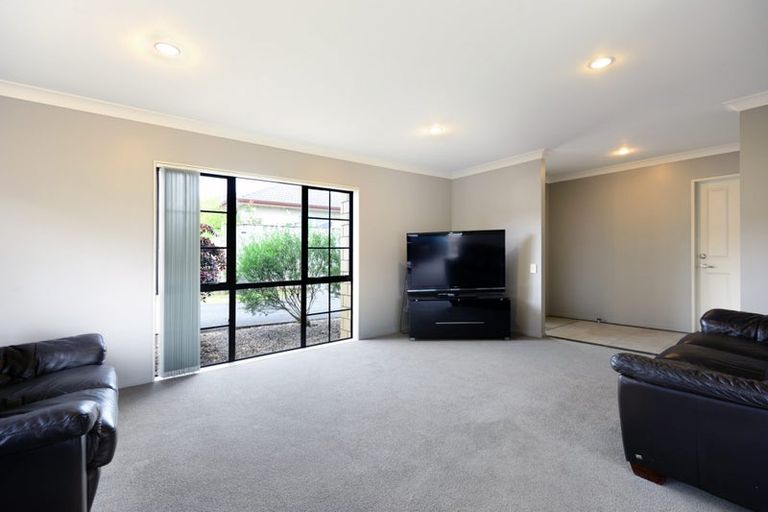 Photo of property in 7 Thyme Court, Flat Bush, Auckland, 2016