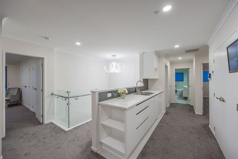 Photo of property in 10 Drumconnell Drive, Flat Bush, Auckland, 2019