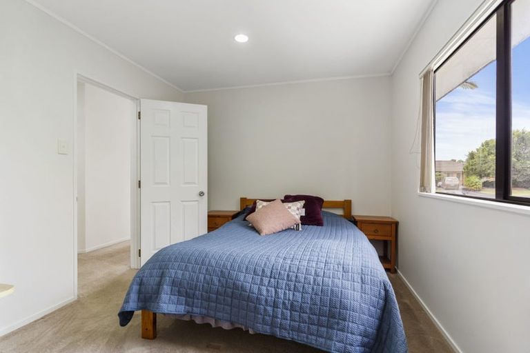 Photo of property in 39 Kuripaka Crescent, The Gardens, Auckland, 2105