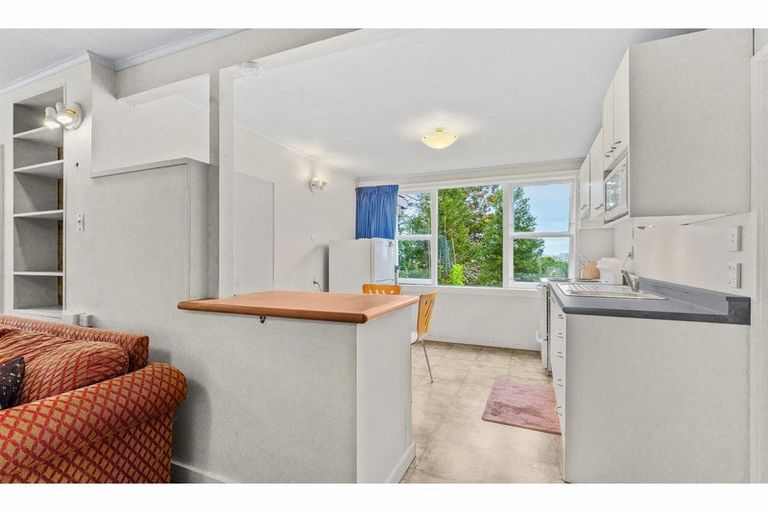 Photo of property in 249 Sunset Road, Sunnynook, Auckland, 0632