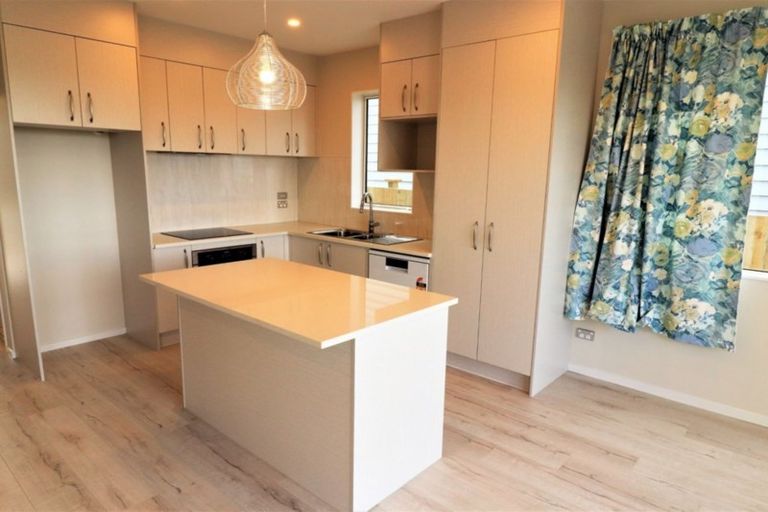 Photo of property in 37 Lockheed Street, Hobsonville, Auckland, 0618