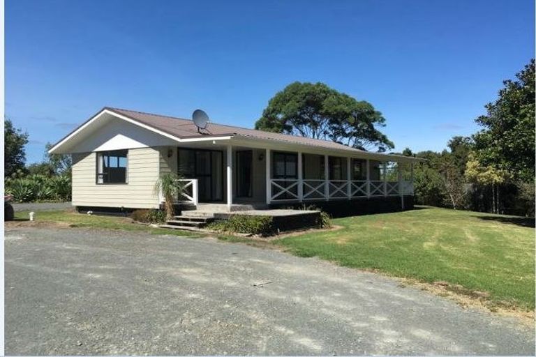 Photo of property in 132 Poyner Road, Ararua, Matakohe, 0594