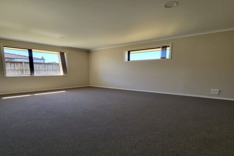 Photo of property in 49 Cyclamen Road, Mangere, Auckland, 2022