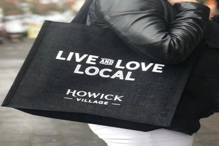 Photo of property in 2a Castleton Drive, Howick, Auckland, 2014