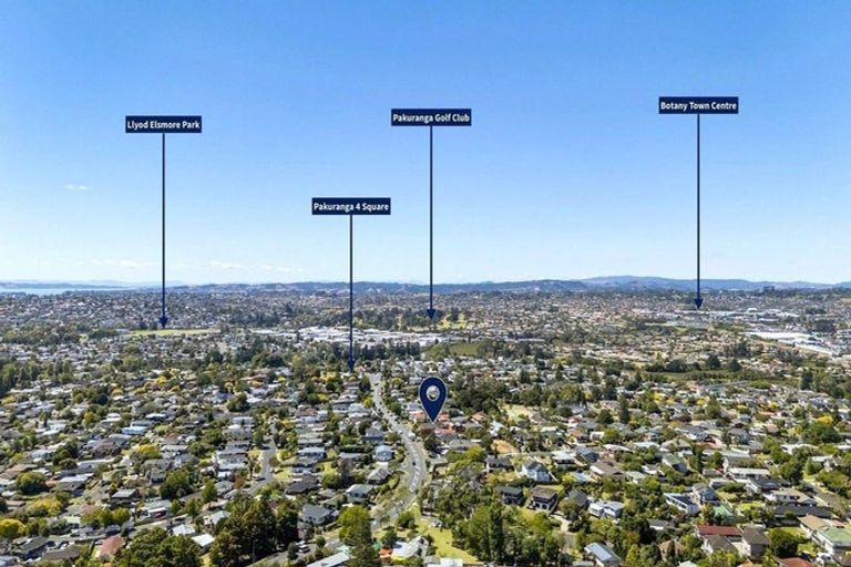 Photo of property in 121c Reeves Road, Pakuranga Heights, Auckland, 2010