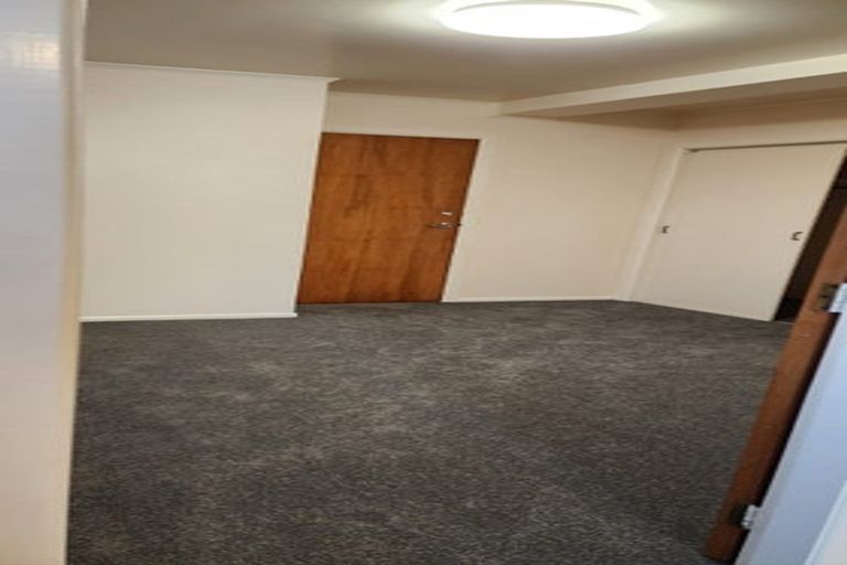 Photo of property in 29 Awanui Street, Merrilands, New Plymouth, 4312