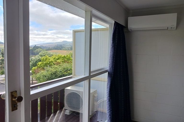 Photo of property in 15b Dormar Place, Churton Park, Wellington, 6037