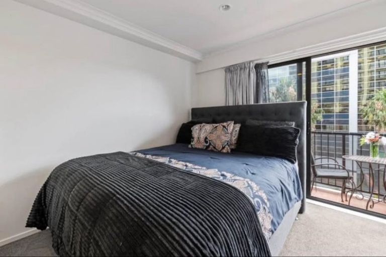 Photo of property in The Rennaissance, 5j/18 Ronwood Avenue, Manukau, Auckland, 2104